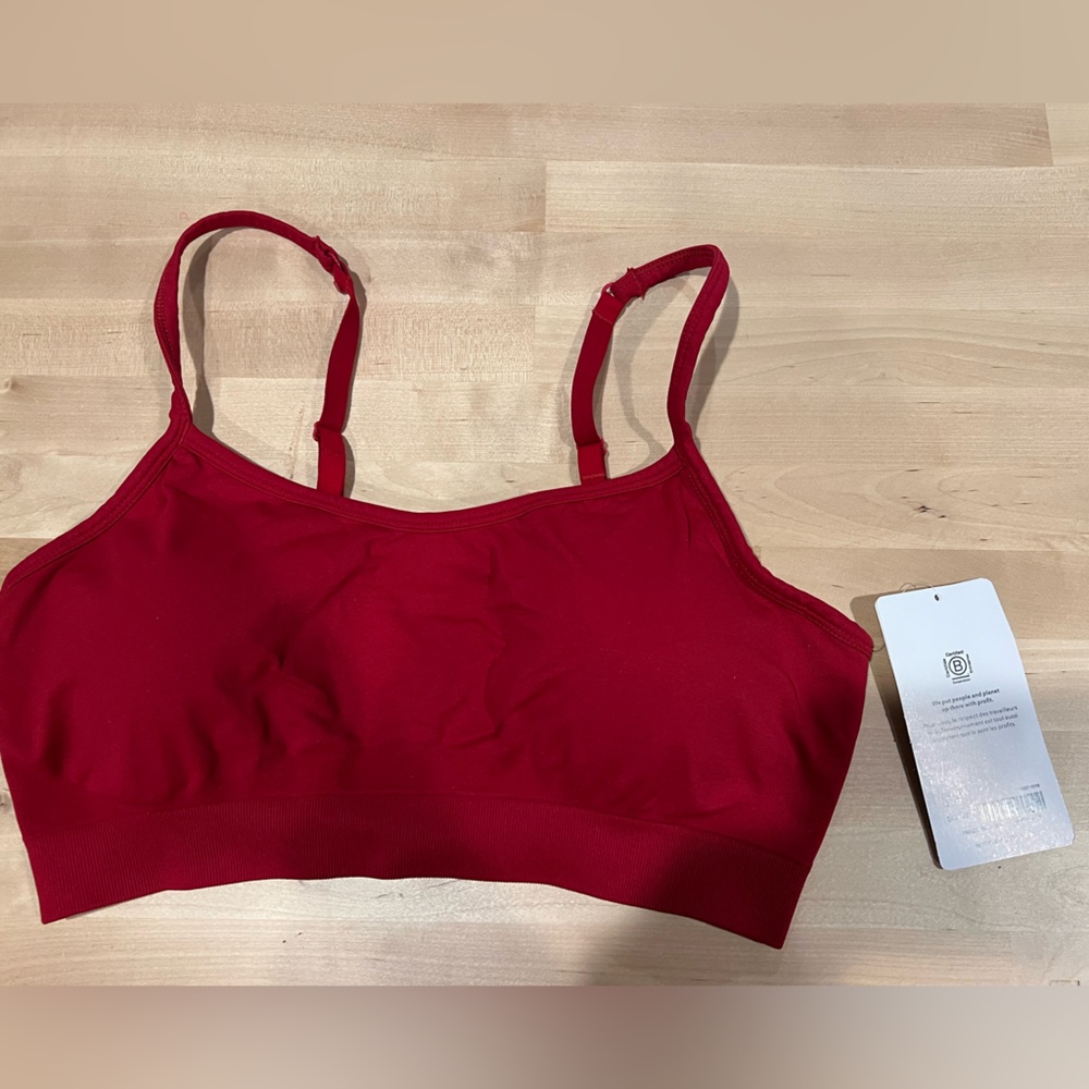 Brand new Athleta renew bra size D to DD Red new with tags